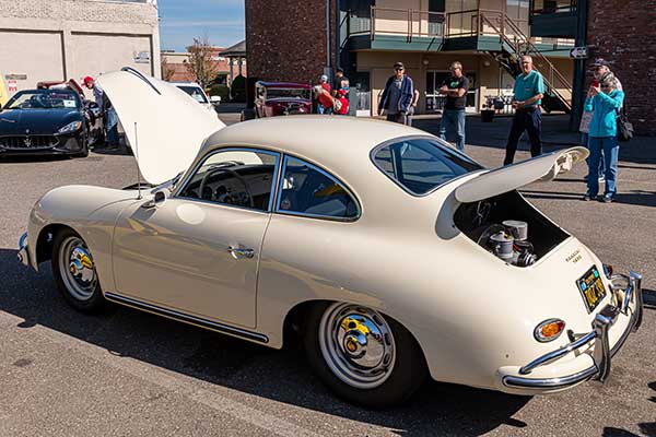 white Porsche 356